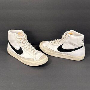Nike Women’s Blazer Mid ’77 – White (Size US 9)
